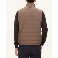 Oscar Jacobson dynevest til mænd